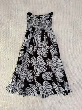 Club Z Collection Women's Black and White Leaf Print Smocked Tube Maxi Dress